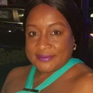 Meet your Posher, Maxine